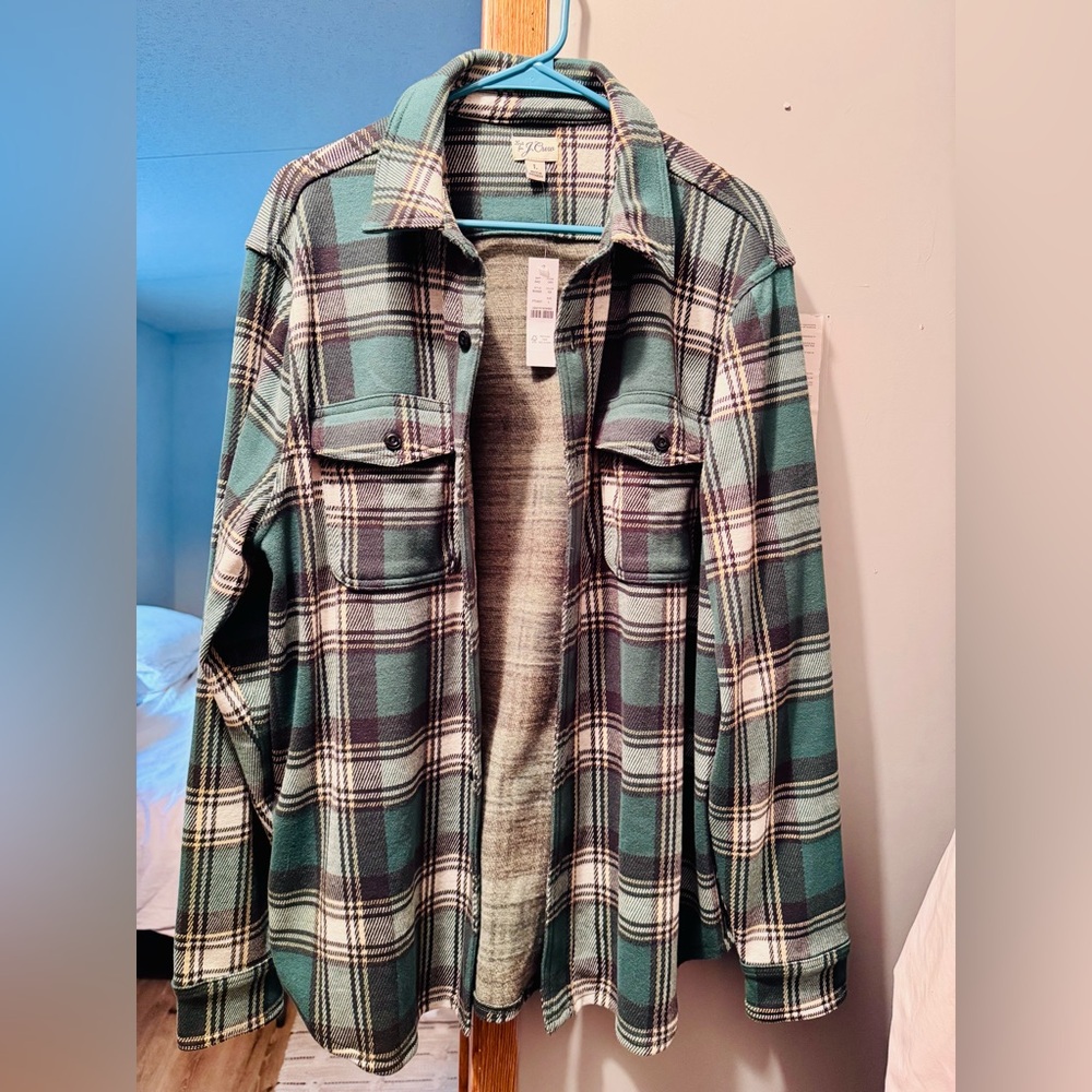 Plaid Button-Up Shirt in Green and Gray